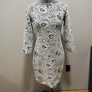 Xhiliration Lace print dress